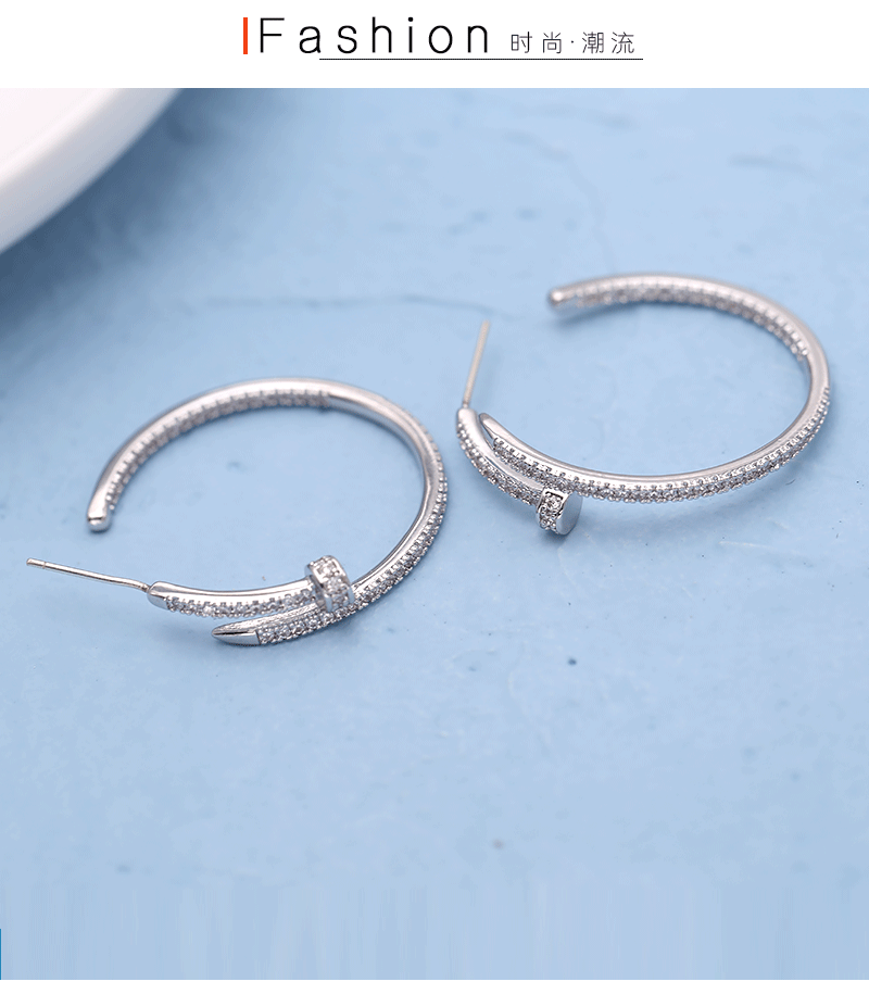 Fashion 925 Silver Needle Earrings Korean Simple Earrings New Large Circle Exaggerated Earrings Wholesale Nihaojewelry display picture 7