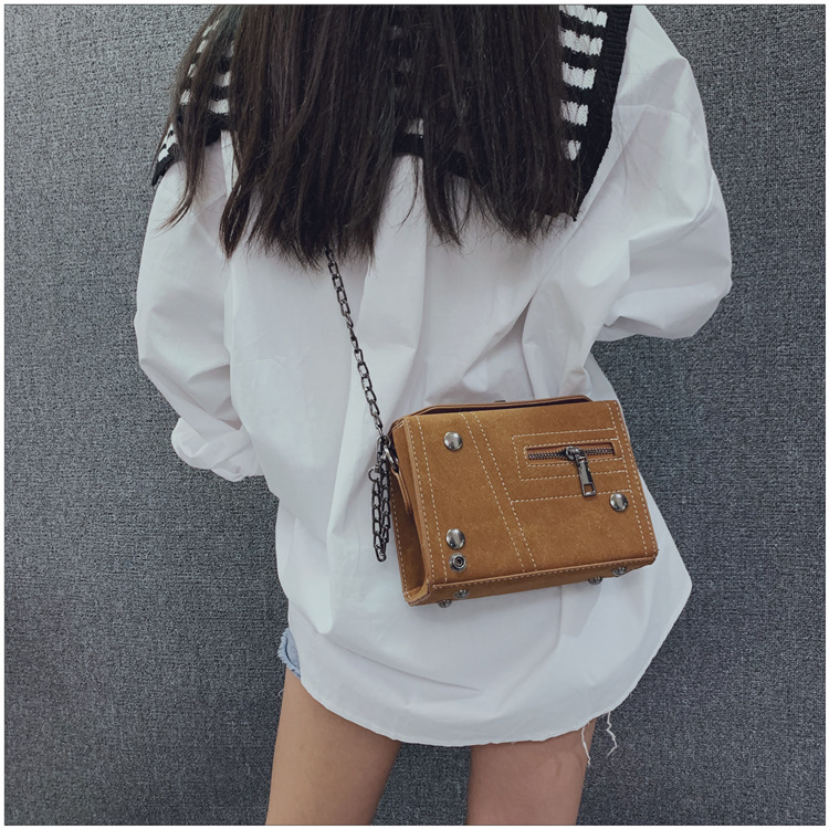 New Fashion Square Lock Contrast Color Messenger Bag Wholesale Nihaojewelry display picture 13