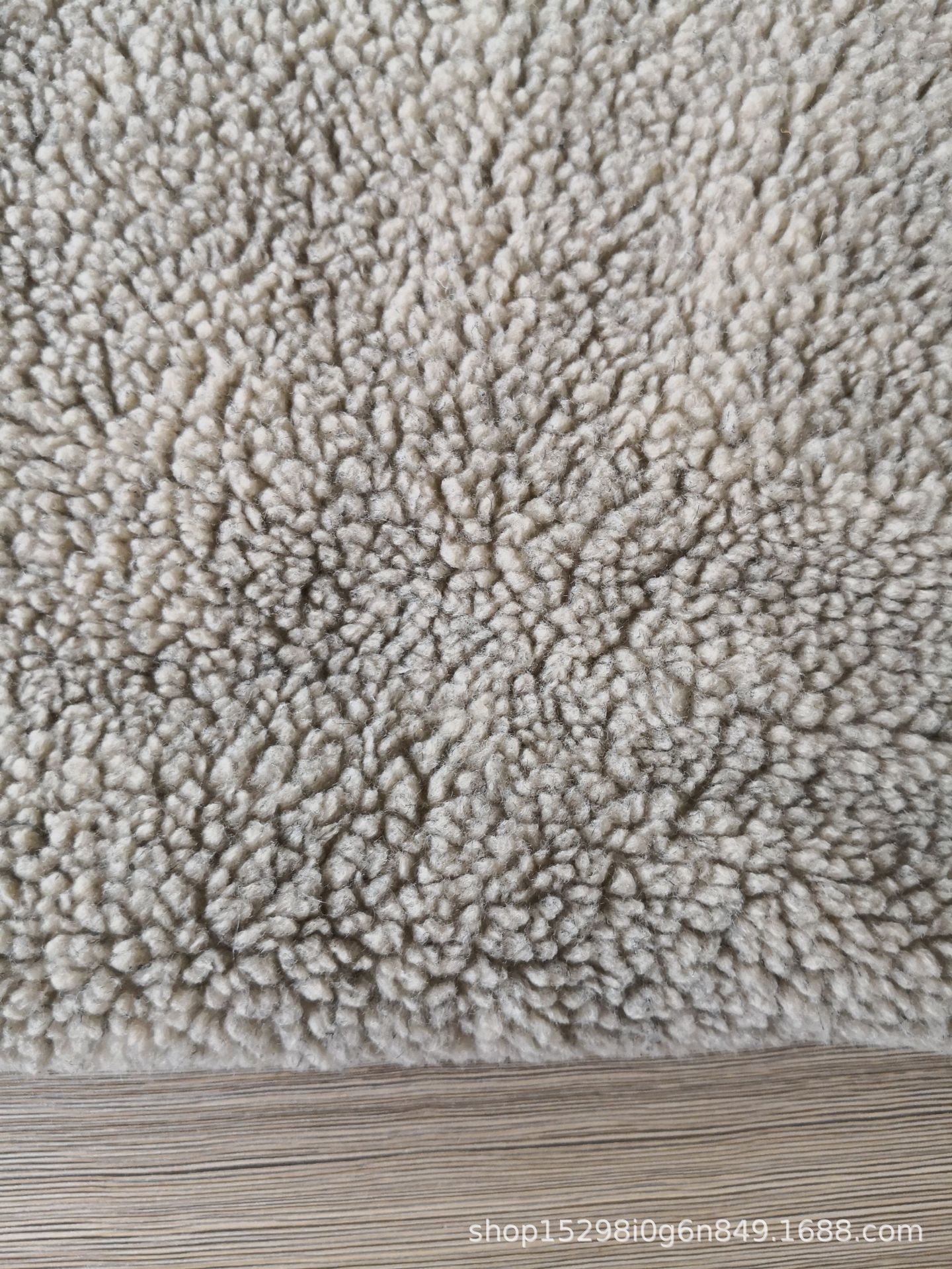 单面羊羔绒布料 大小颗粒绒 服装外套箱包羊羔毛布料 羊羔绒面料-阿里巴巴