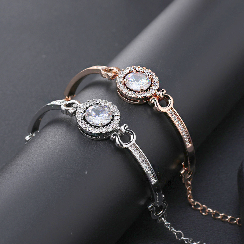 9122430985_154145555