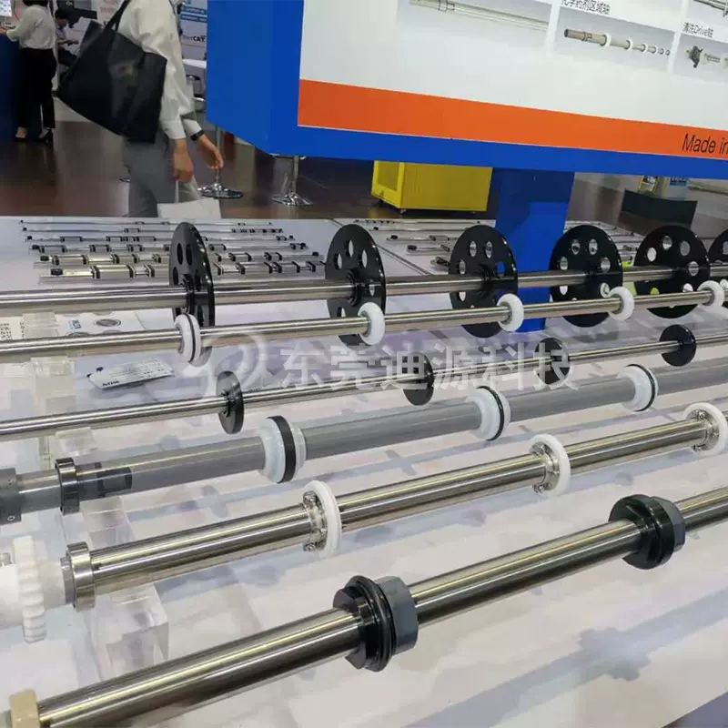 厂家供应UPE导电棒滚轮 TFT输送设备行业 10的3-5次方