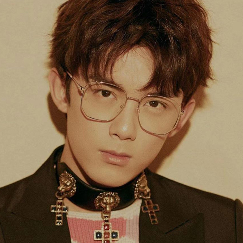 Ni Ni and Wu Lei's Same Style Eyeglass Frames 2019 New Polygonal Metal Irregular Plain Lens Large Frame Glasses