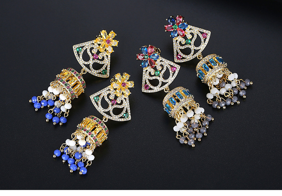 Jinsexiaoli Oreille Goujons Vintage Cour Style Multicolore Gland Vent Carillons Femmes De Cuivre Incrusté De Zirconium Boucles D'oreilles De Style Ethnique Boucles D'oreilles display picture 1