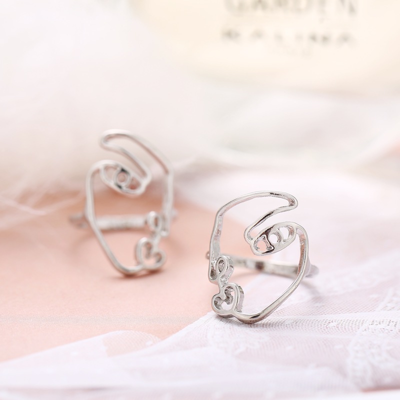 New Create Alloy Face Ring Fashion Simple Ring display picture 7