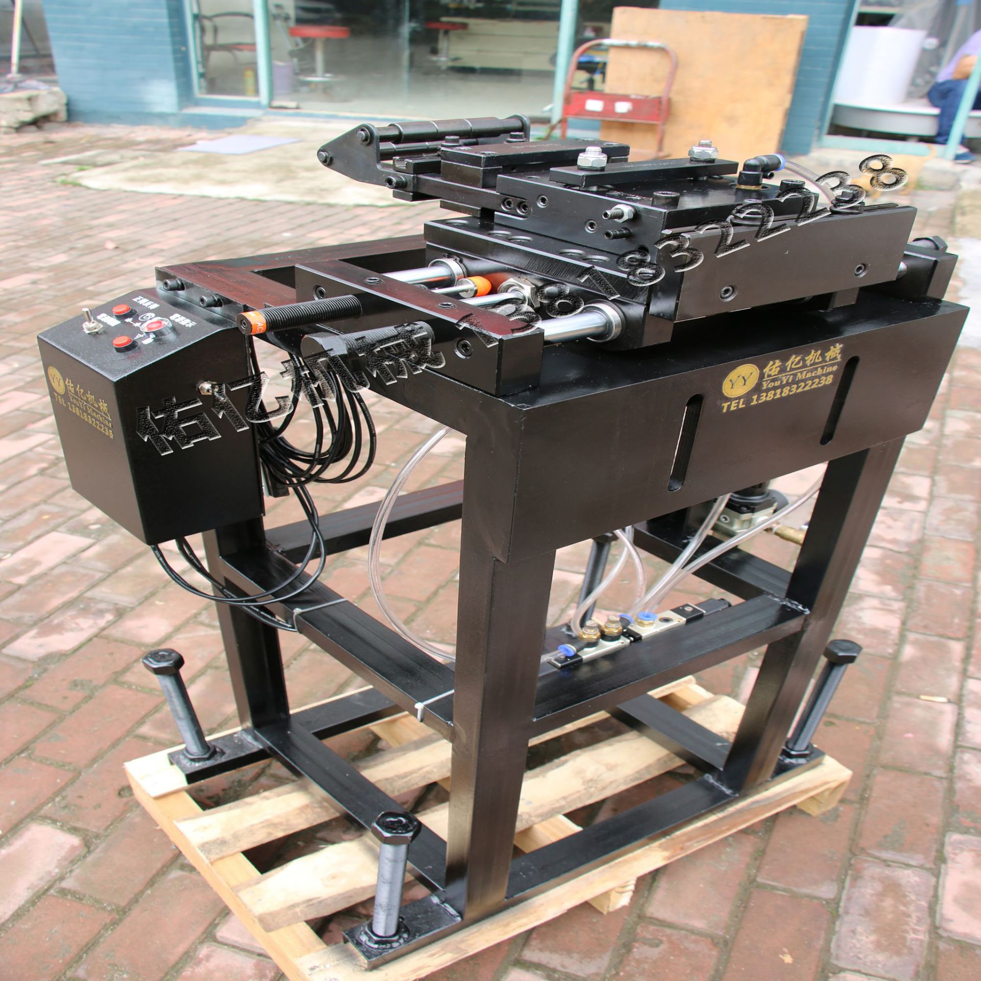 送料器输送机平板气动偏摆送料机佑亿AF上海小型输送机自动送料器