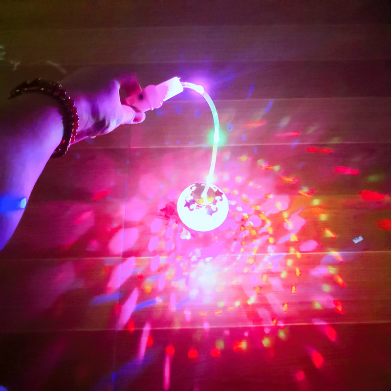 中秋发光玩具 手提七彩投影灯笼春节 摆地摊神器出厂价格产地货源