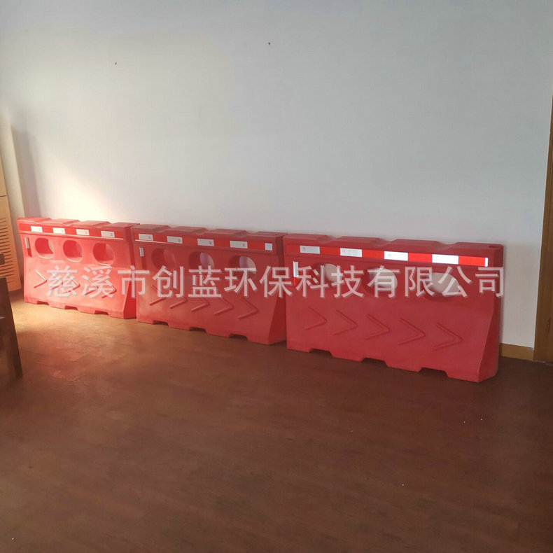 供应隔离吹塑水马 三孔水马 无填充塑料水马