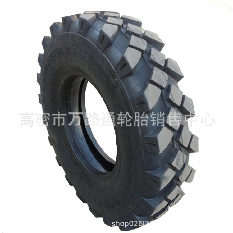 9.75-18 越野人字形 挖掘机装载机轮胎 卡车机械轮胎
