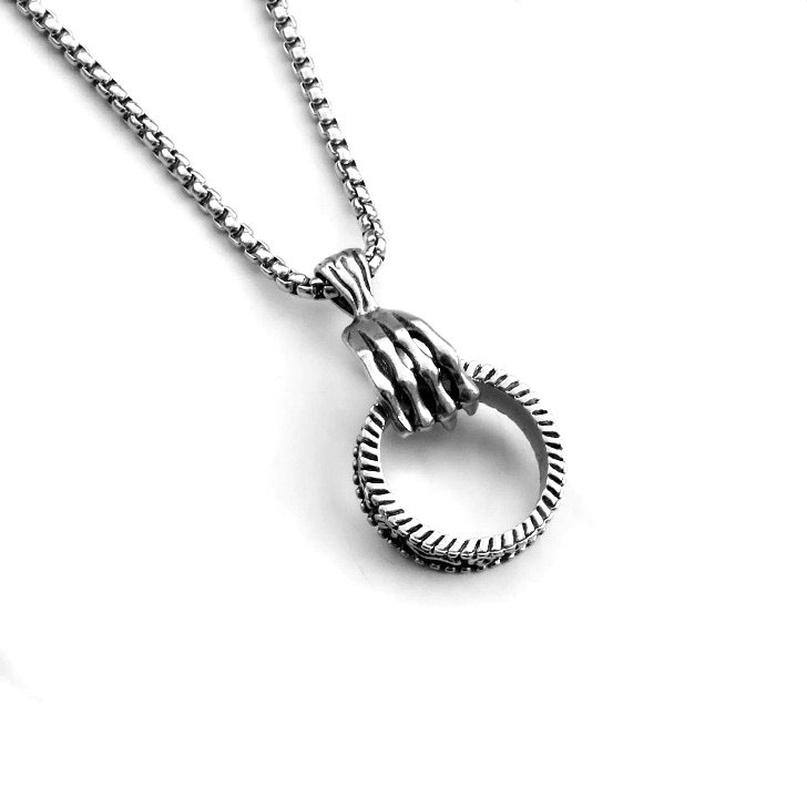 2023 Accessori moda punk dominanti da uomo personalizzati Anello con teschio e ciondolo in acciaio al titanio_voghion.com