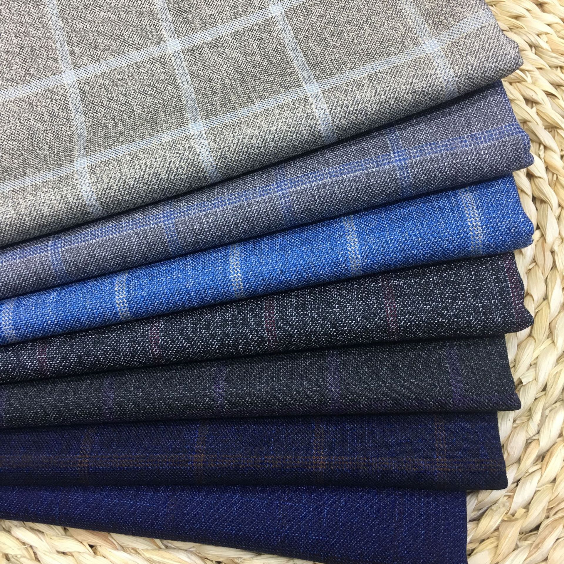 秋冬新款TR弹力西装面料 男式外套职业装正装哔叽布 格子西装面料|ms