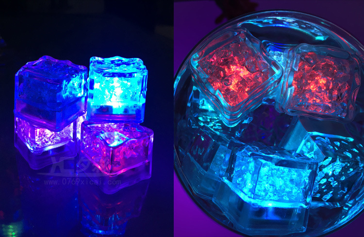 Mode Coloré Lumineux Tactile Liquide De Détection Petits Cubes De Glace display picture 2