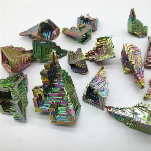 Bismuth ore, bismuth crystal, seven-color metal crystal, small ornaments, teaching specimens