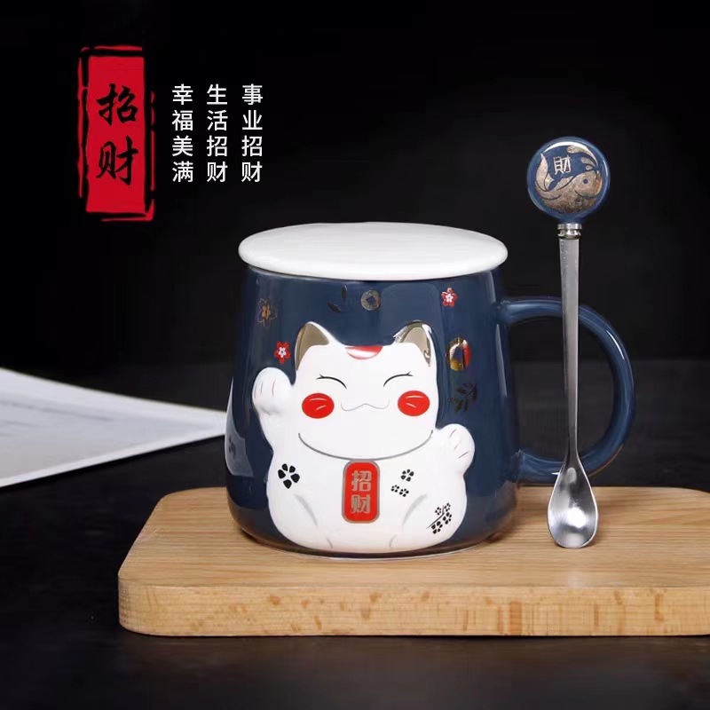 Regalo de año nuevo gato afortunado taza de cerámica internet celebridad taza de café lindo creativo taza de agua taza japonesa con tapa cuchara