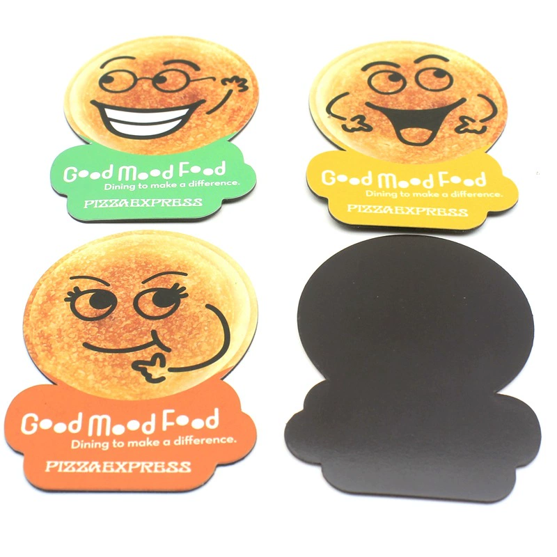 Вклады Индивидуальные черные мягкие магнитные наклейки Персонализированные мультяшная печать Наклейки на холодильник Современный стиль Бумажная печать Мягкие магнитные наклейки