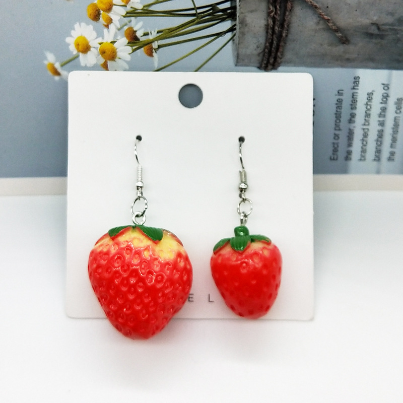 10 PCS/Package 20 * 25mm 28 * 31mm Hole 3~3.9mm Resin Strawberry Pendant display picture 2