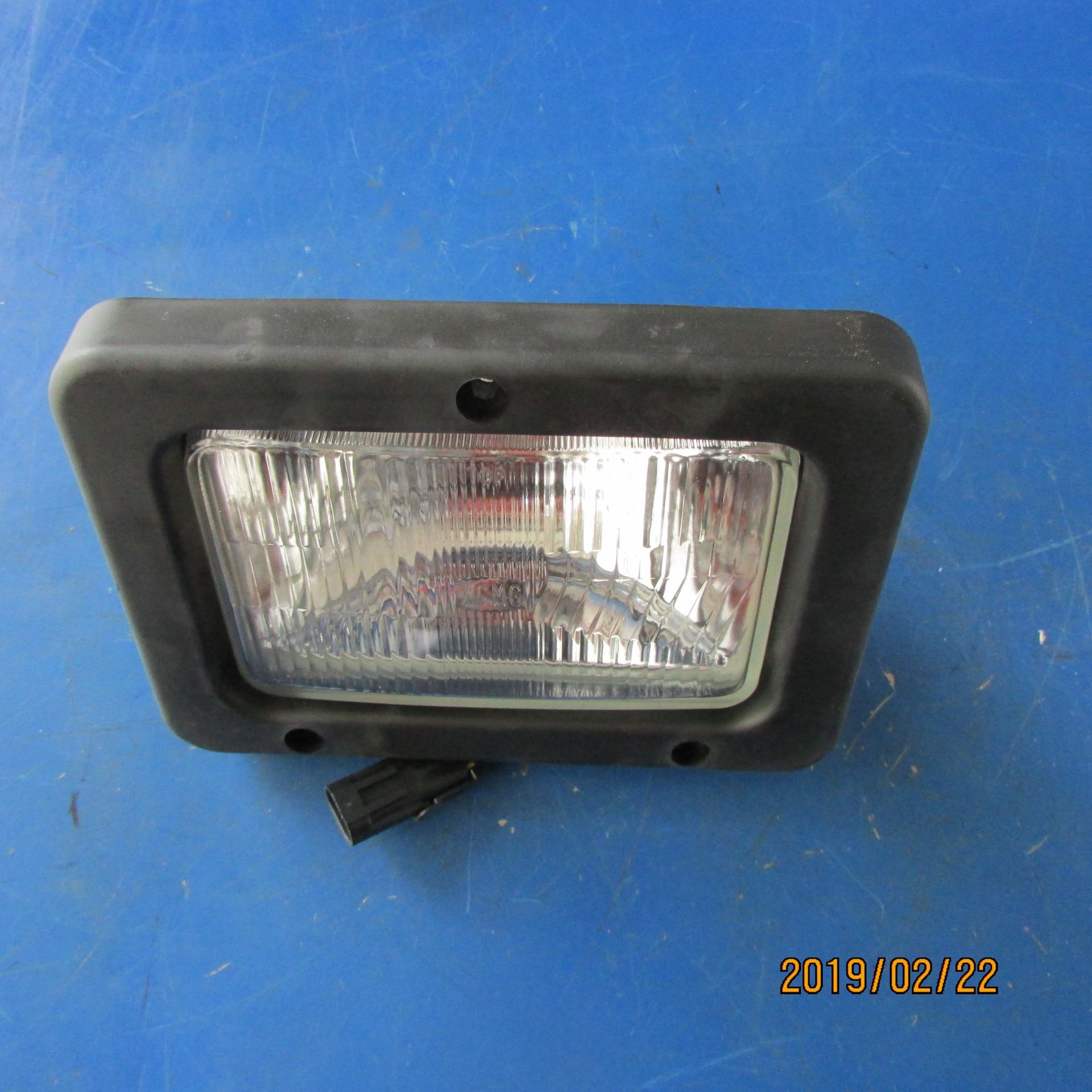 供应徐工XP262压路机原厂配件803504519 XGGD09-24J工作灯