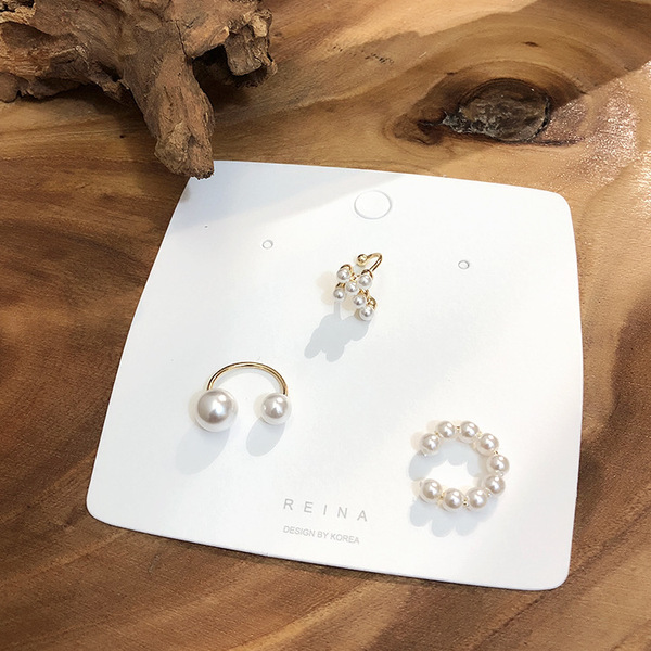Ear clips from pearl