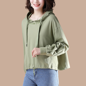 A New Long Sleeve Top with Hat in Korean Version and Thin Style 