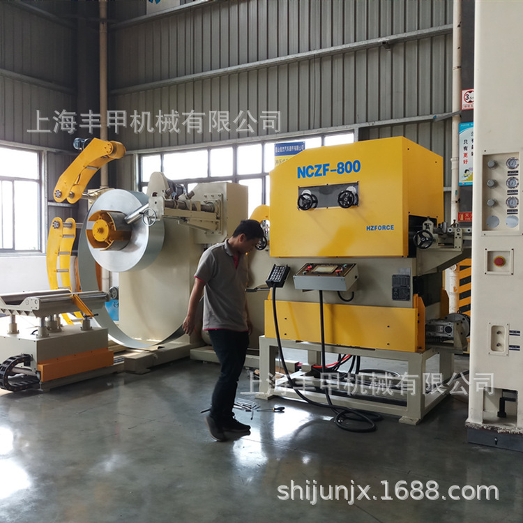 上海0.3-2.3MM卷料三合一冲床送料机，自动放料整平送料一体机