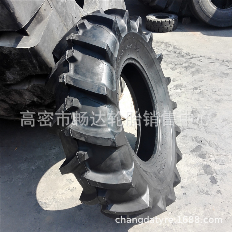 销售 14.9-24 人字花纹   农用拖拉机轮胎