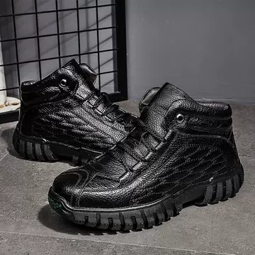 Outdoor Snow Boots Men's Winter Warm Plush Thick Men's Cotton Shoes Northeast High Top Waterproof Antiskid Leather Boots - ShopShipShake