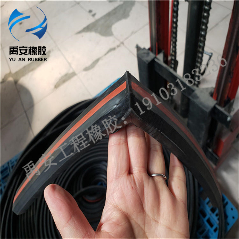 B657D7CADD866D665A6A3D4C130FA5