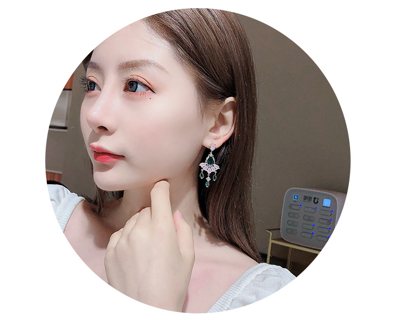 Liyu Ornement Sterling Argent Aiguille D'été Coloré Zircon Boucles D'oreilles Longues L'industrie Lourde Géométrique Frais Goutte D'eau Boucles D'oreilles display picture 1