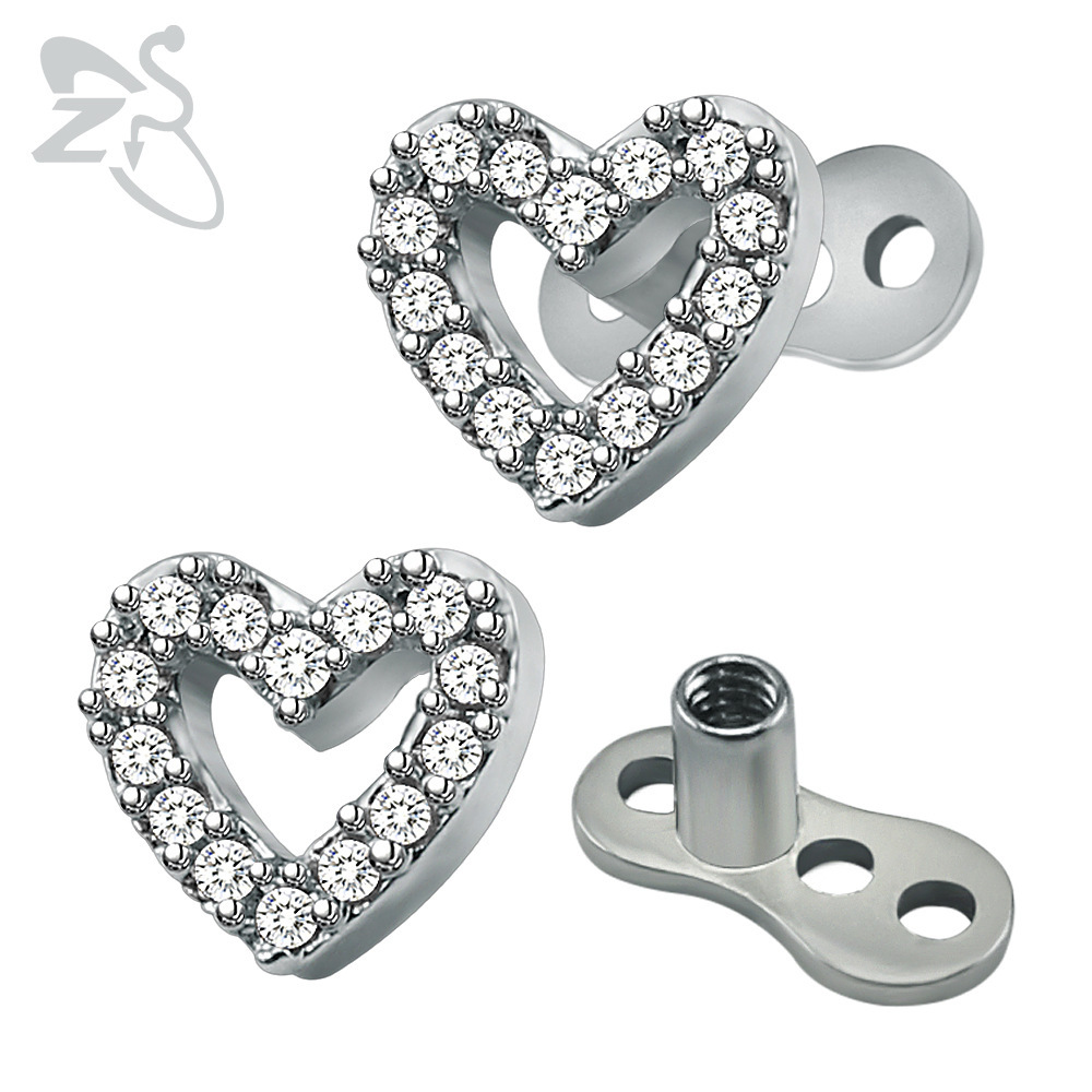 Silver pointed spike labret stud material detail