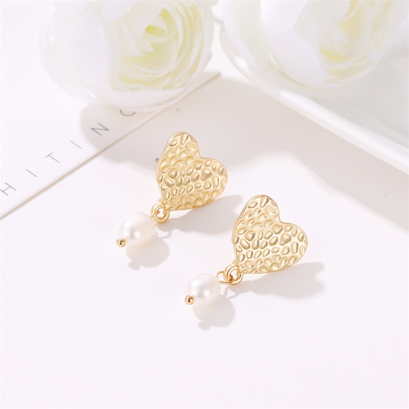 New Fashion Hollow Simple Geometric Freshwater Pearl Metal Earrings display picture 30