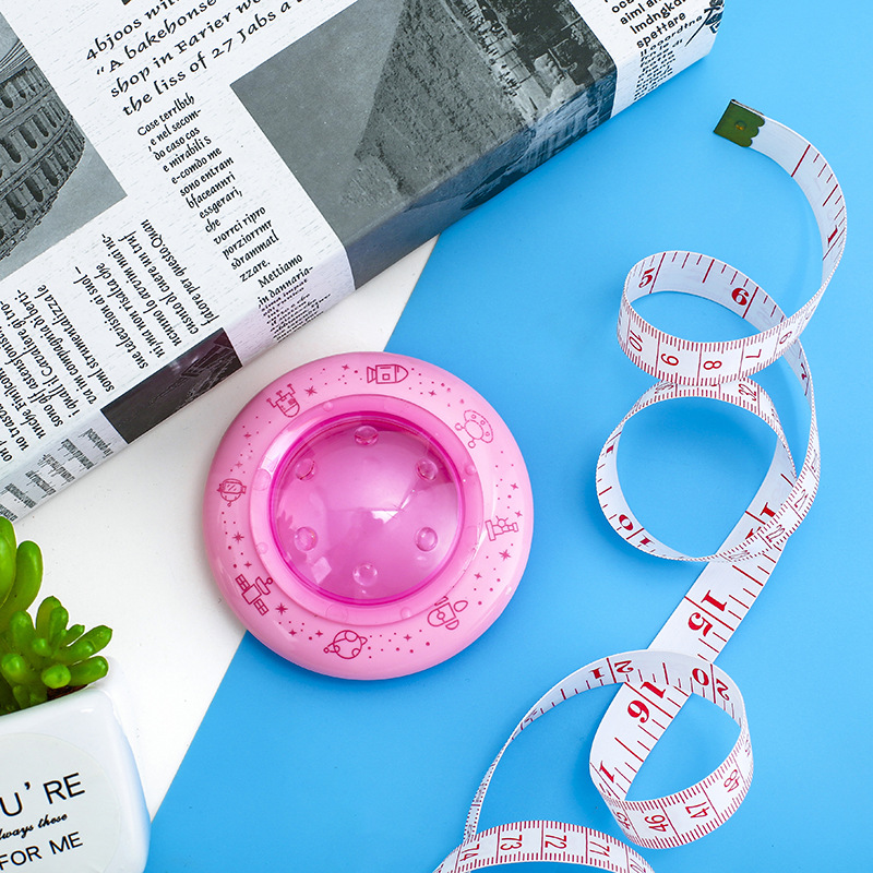 好彩厂家批发1.5m飞碟小卷尺双面刻度公英刻度拉皮尺日常迷你皮尺