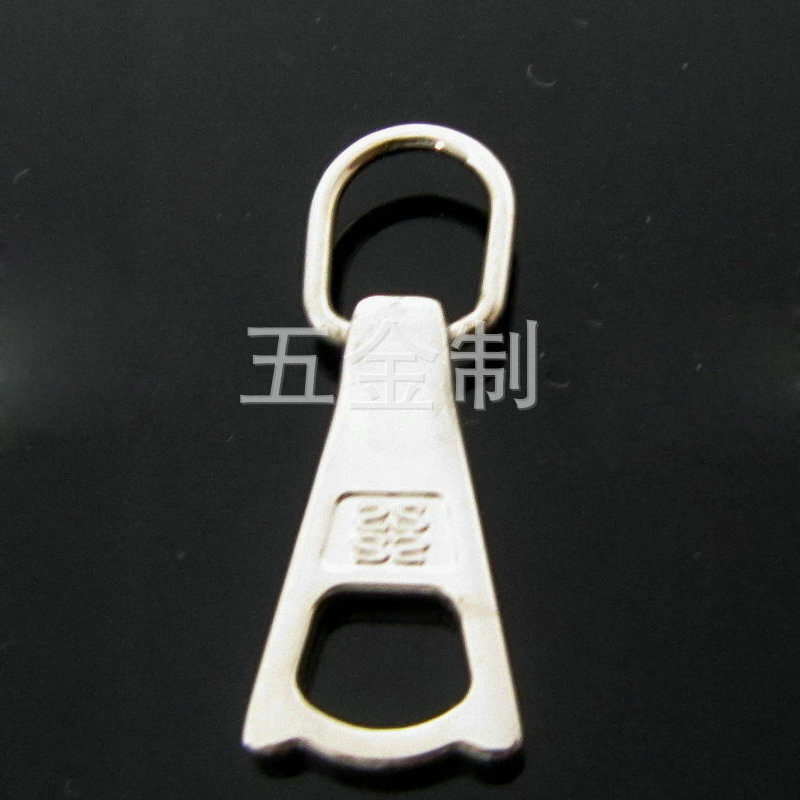 东莞厂家批发生产合金拉片，来样定做logo拉牌，三角形金属拉头