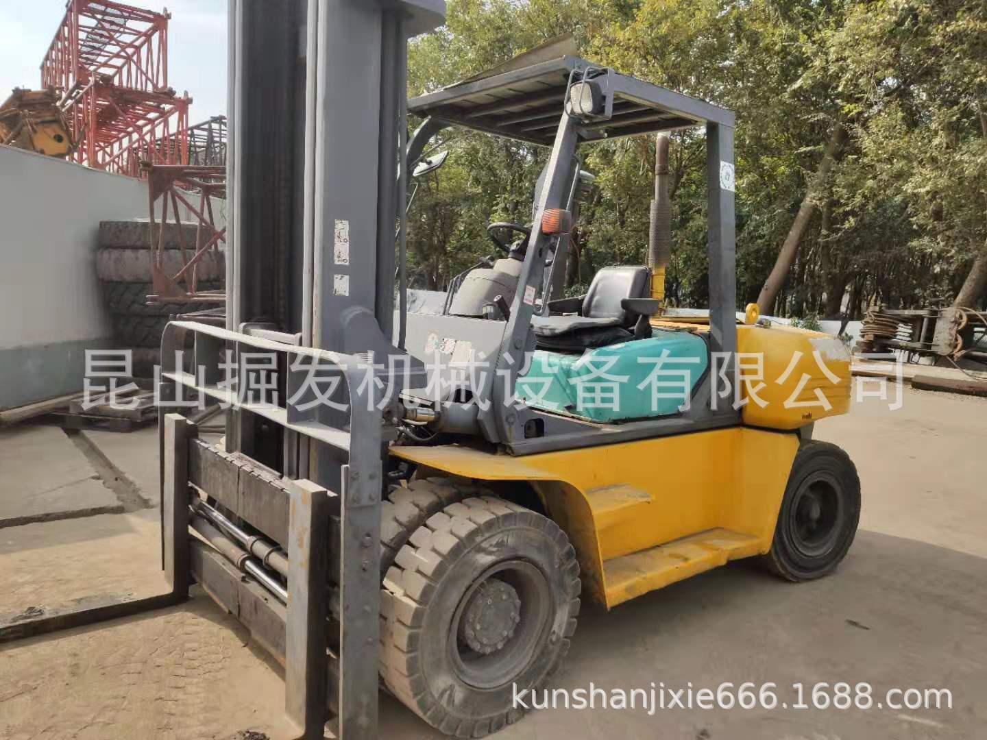 二手小松7吨高门架叉车 小松70叉车