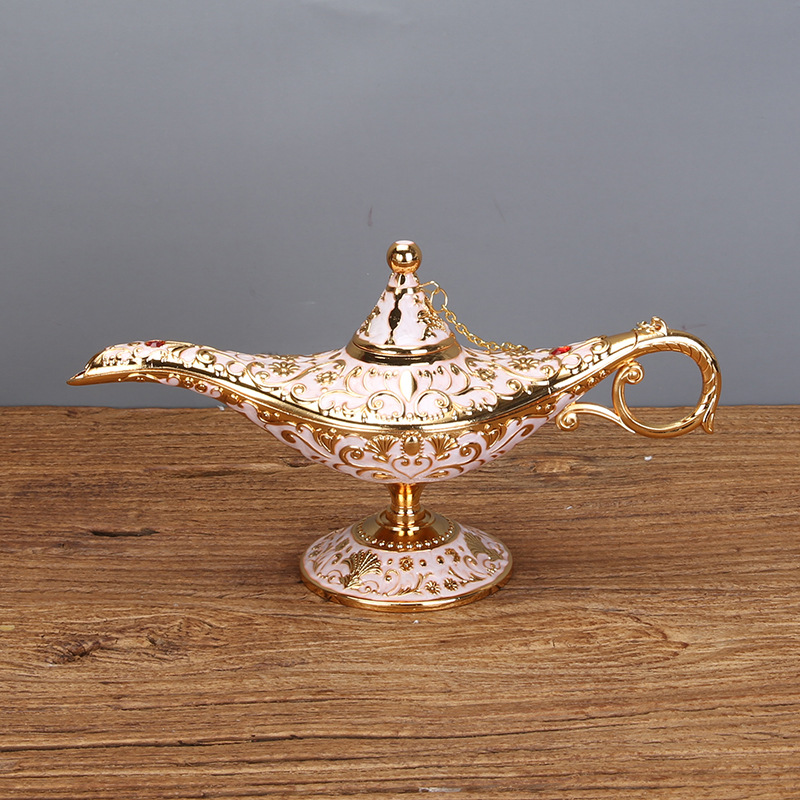 Small metal decorations for home use