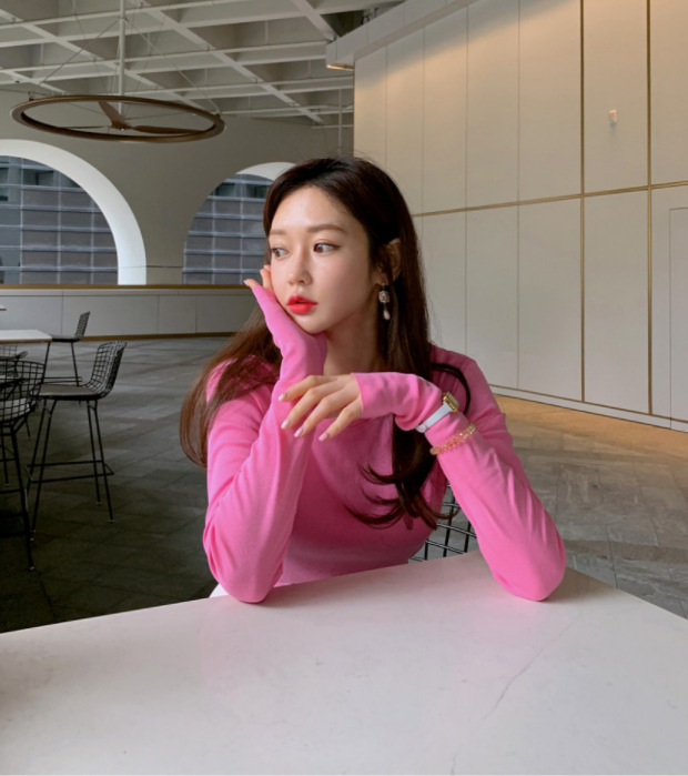 韩国女装2022秋季新款可爱粉柔软贴身显瘦薄款长袖纯色T恤打底衫