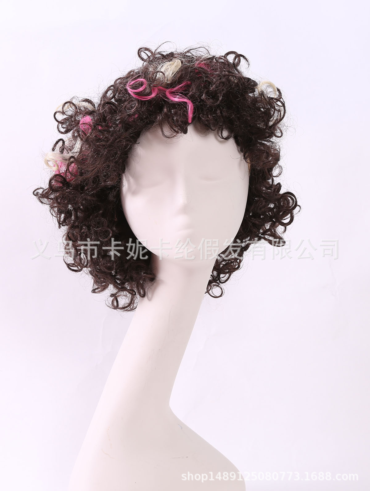 Nuevo cabello marrón de fan de moda europea y americana rizos