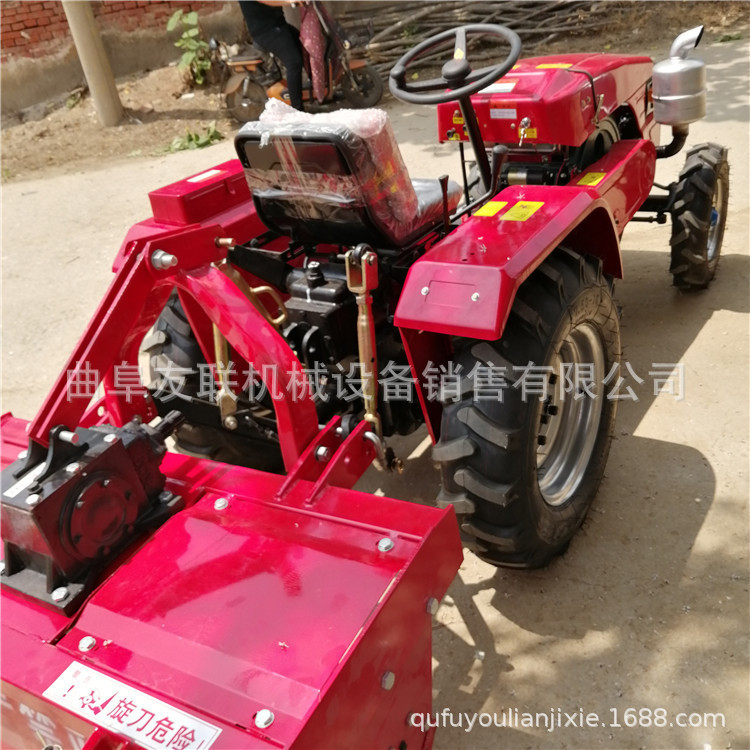 28马力四轮两驱耕地机 四轮驱动拖拉机价格 30马力拖拉机耕地59