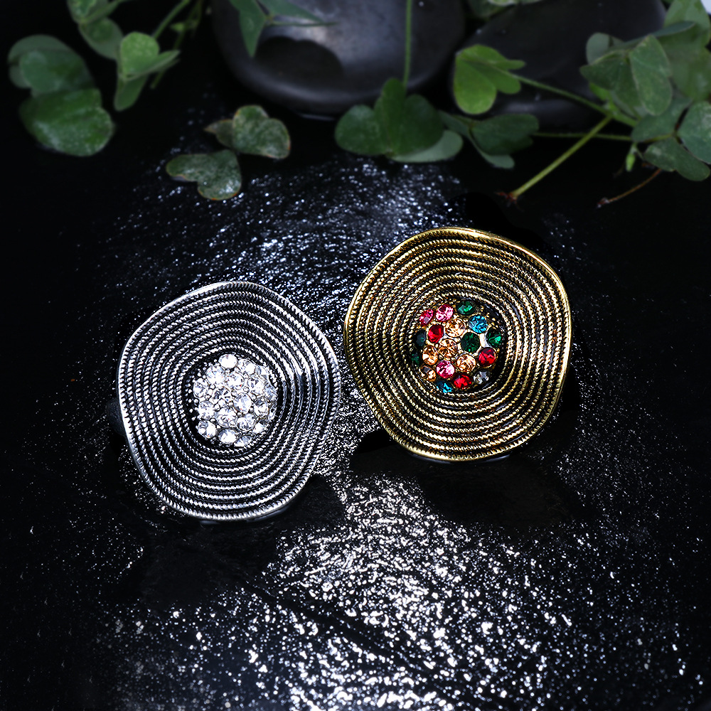 Round Pattern Unisex Gender Retro Round Artificial Gemstones Alloy Wholesale Rings