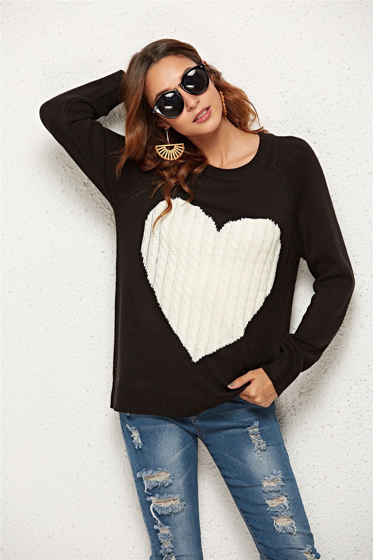 Women's Sweater Long Sleeve Sweaters & Cardigans Hollow Out Fashion Heart Shape display picture 14