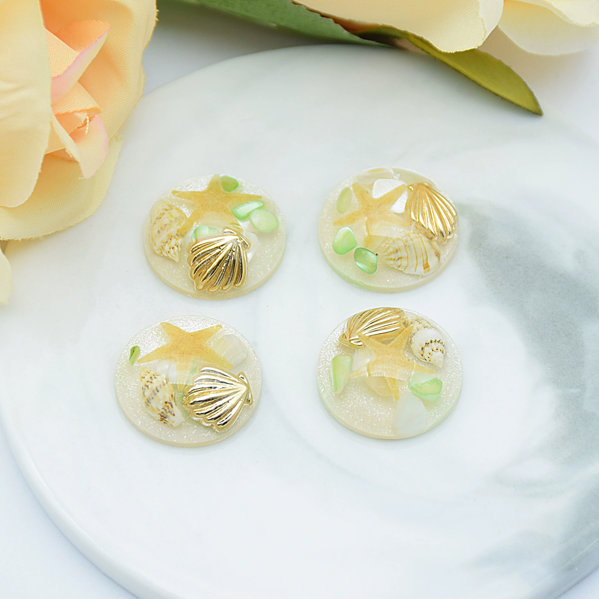 Round Glossy Marine Cabochon, Shell & Starfish Accent, Mixed Colors, 20 mm