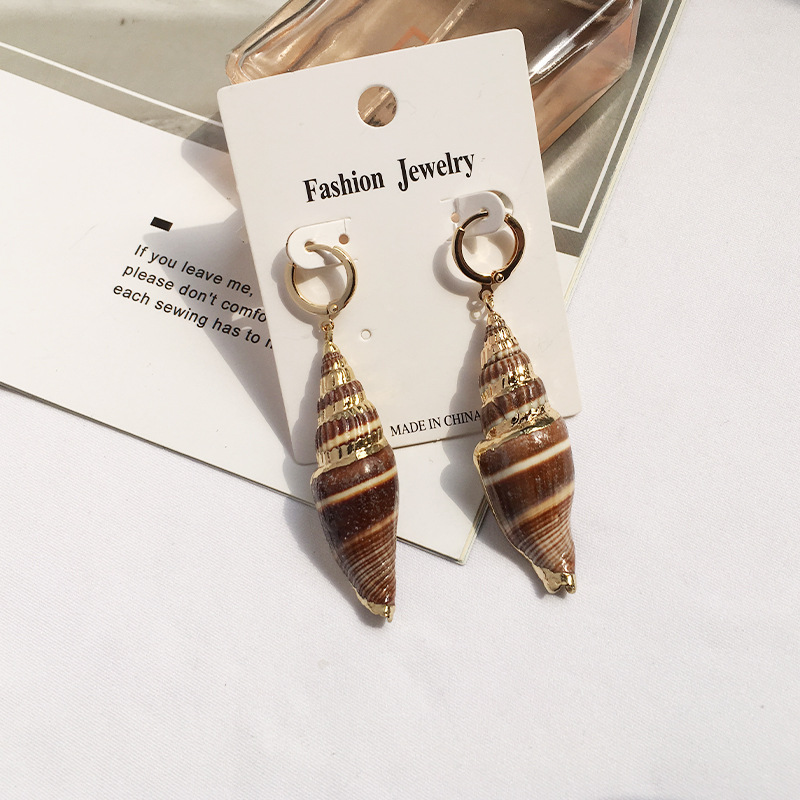 Fashion New Retro Exaggerated Conch Niche Gold-plated Shell Earrings Wholesale display picture 9