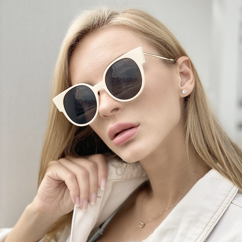 Nihaojewelry Großhandel Mode Katzenaugenform Große Rahmen Sonnenbrille display picture 10