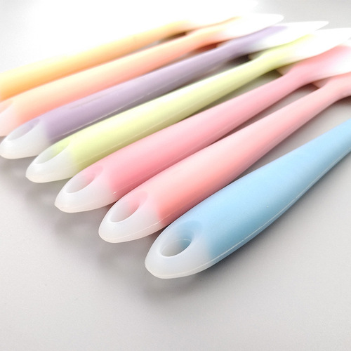 FDA-compliant semi-permeable silicone spatula 28CM large semi-permeable spatula cake spreader cream mixer