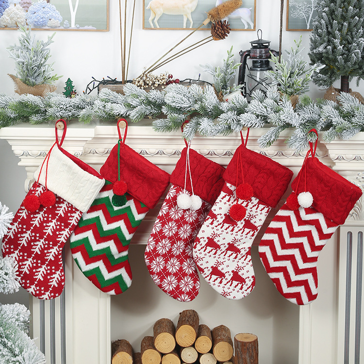 Hong Kong Love New Christmas Decorations Woolen Yarn Socks Red And White Elk Gift Bag Children Gift Bag Knitted Christmas Stockings display picture 14