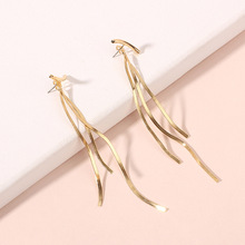 4g Weight No Inlaid Inlay Material Earrings Classification Housewarming, Anniversary, Business, Wedding, Travel, Birthday, Festival Occasion Alloy Material Animal Pattern Women'S Gender Plating Design Gold, Silver Color Korean Swan Pearl Earrings 无