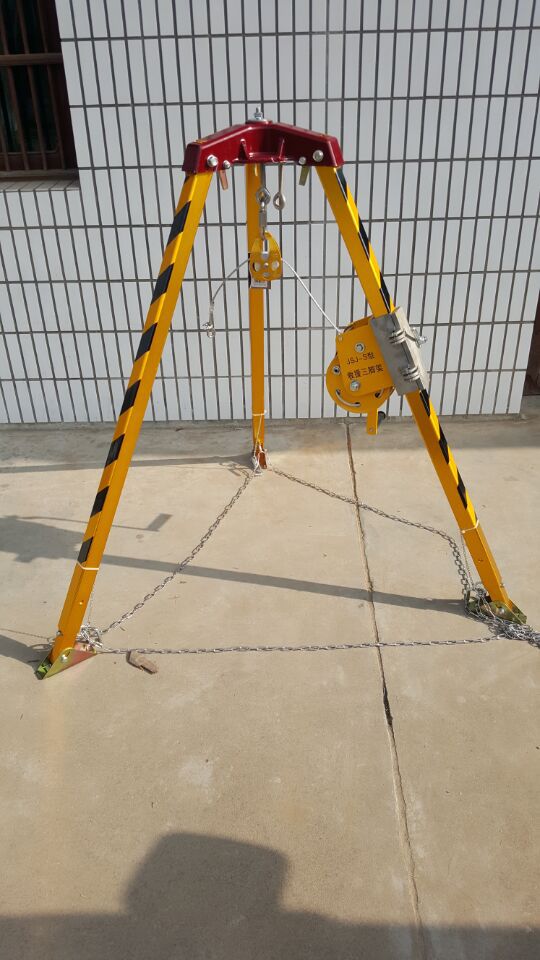 30米钢丝绞盘 铝合金结构高强度三角架负载救援三脚架多功能支架