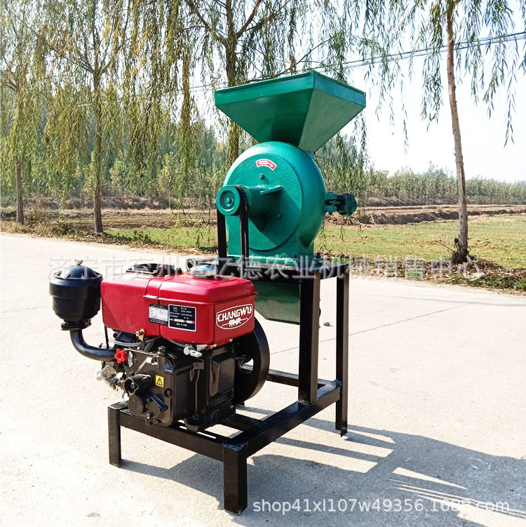 黑龙江热销玉米大豆高粱磨面机小型家用电动辣椒中草药大料粉碎机