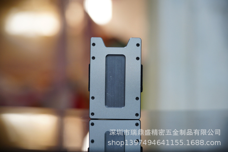 Темно-серый