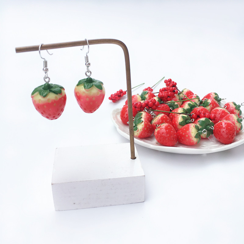 4g Weight Iron Ear Needle Material 1 Pair Cartoon Style Cute Strawberry Resin Drop Earrings