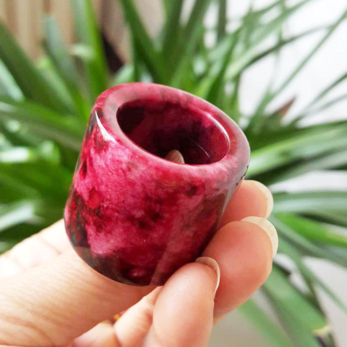 Henan jade manufacturers wholesale Xiu jade peach blossom jade rings men's rings wholesale conference gifts