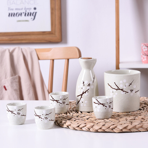 Japanese style sake set, underglaze colored wine warmer, small wine pot, ceramic sushi restaurant hand-painted small white wine cup